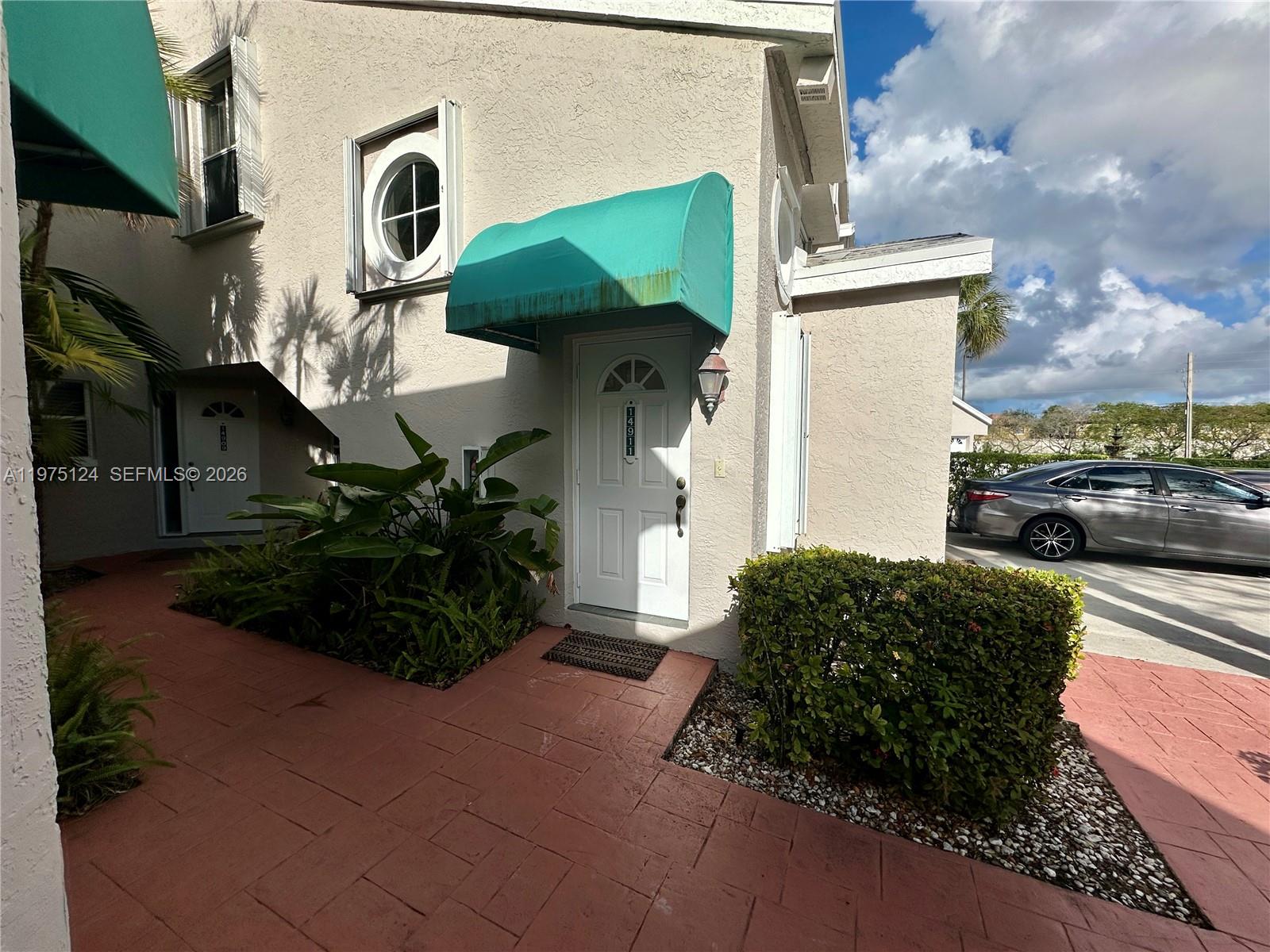 14911 SW 15th St #14911 Pembroke Pines, FL 33027