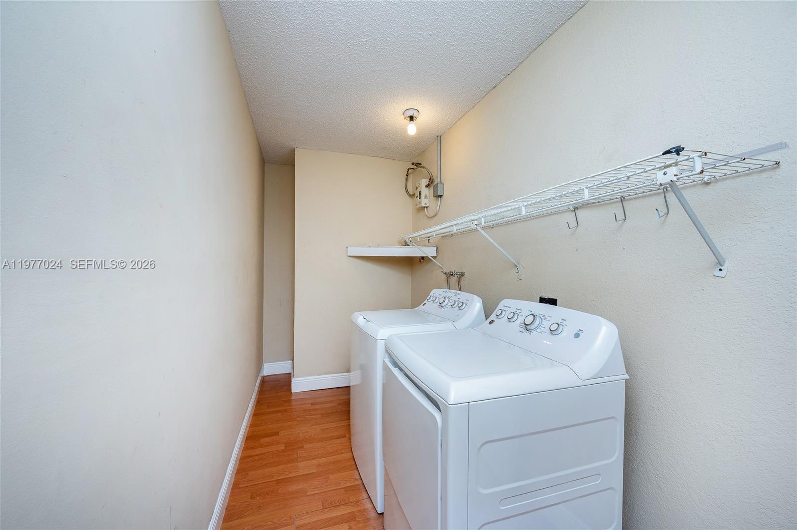 12930 SW 190th St Miami, FL 33177