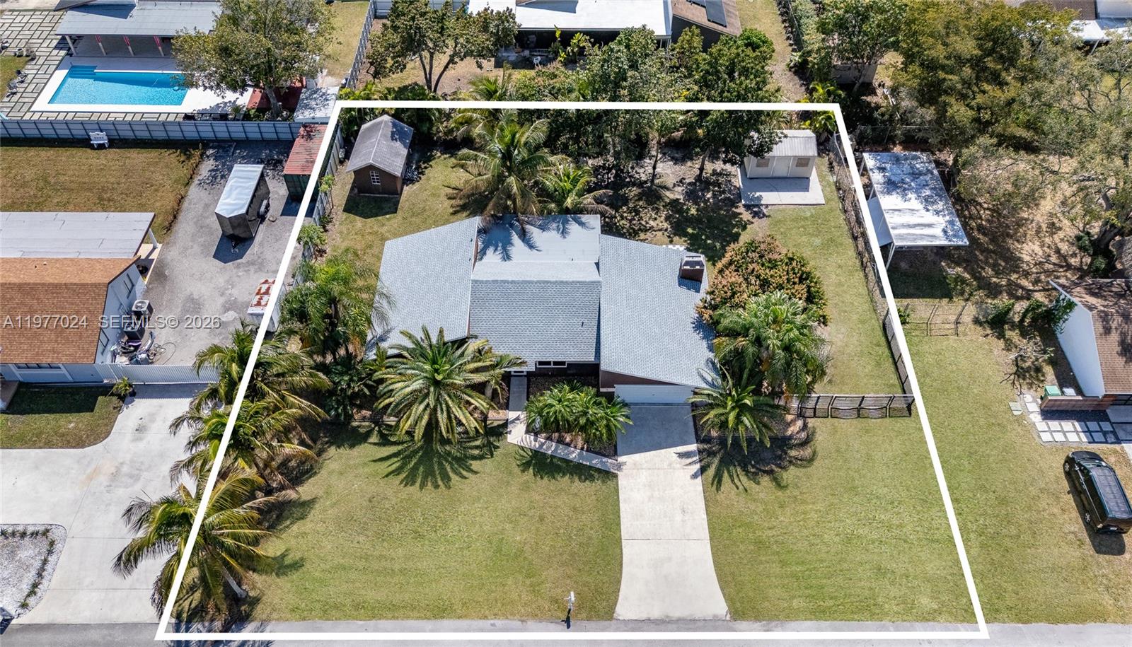 12930 SW 190th St Miami, FL 33177