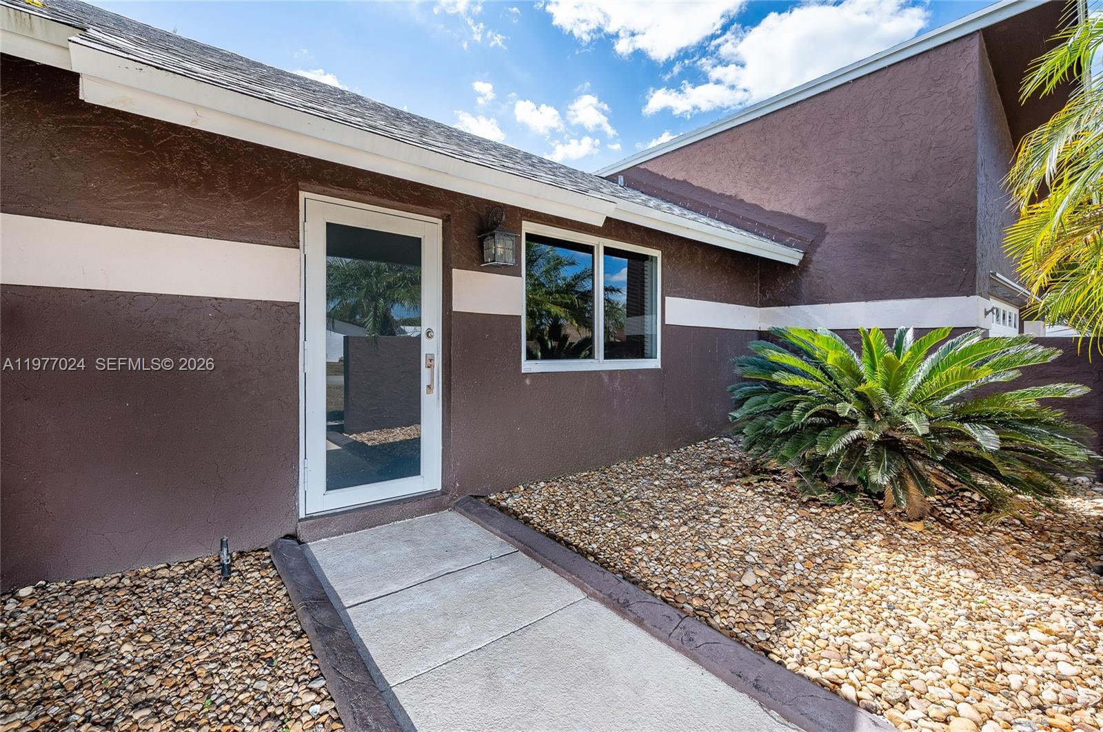 12930 SW 190th St Miami, FL 33177