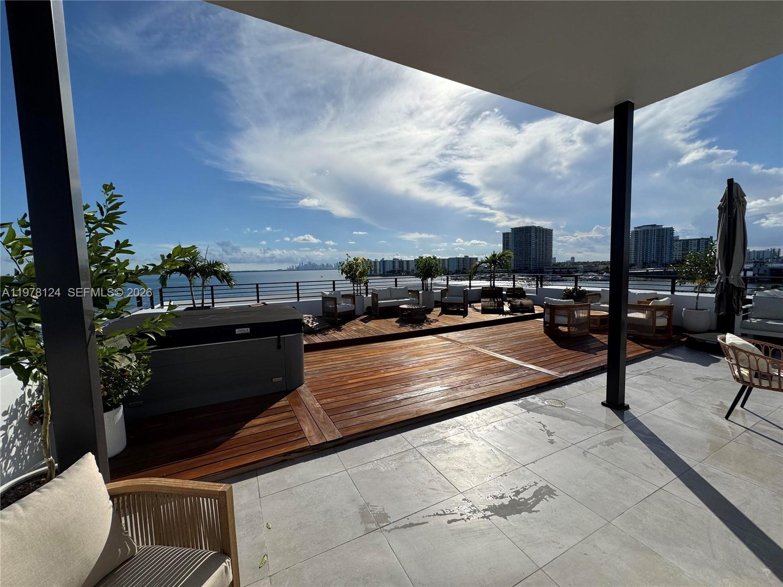 1930 Bay Dr #4 Miami Beach, FL 33141