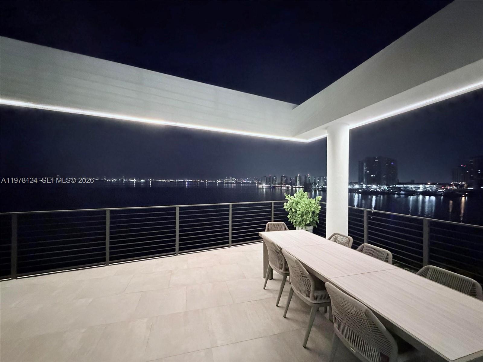 1930 Bay Dr #4 Miami Beach, FL 33141