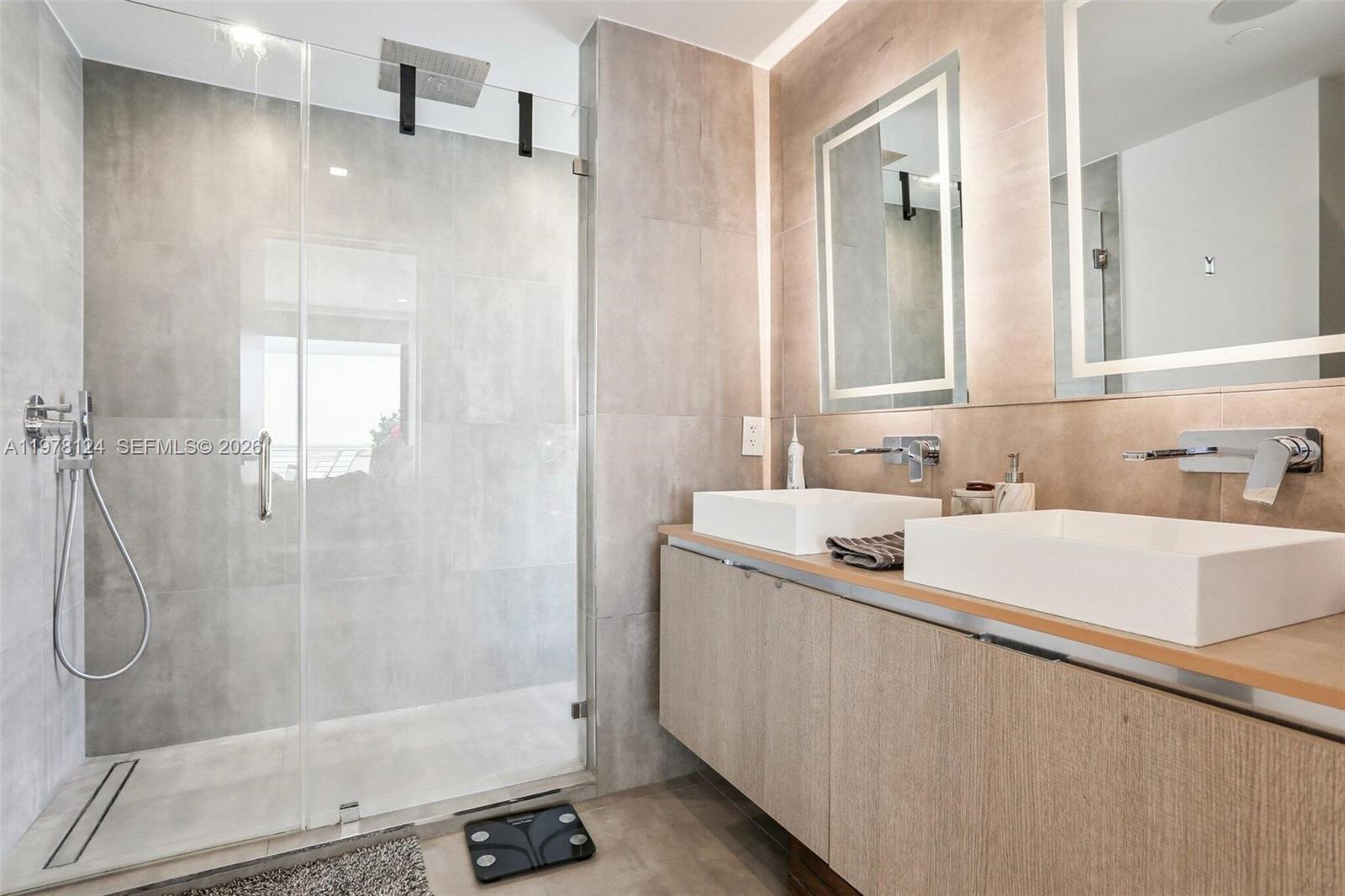 1930 Bay Dr #4 Miami Beach, FL 33141