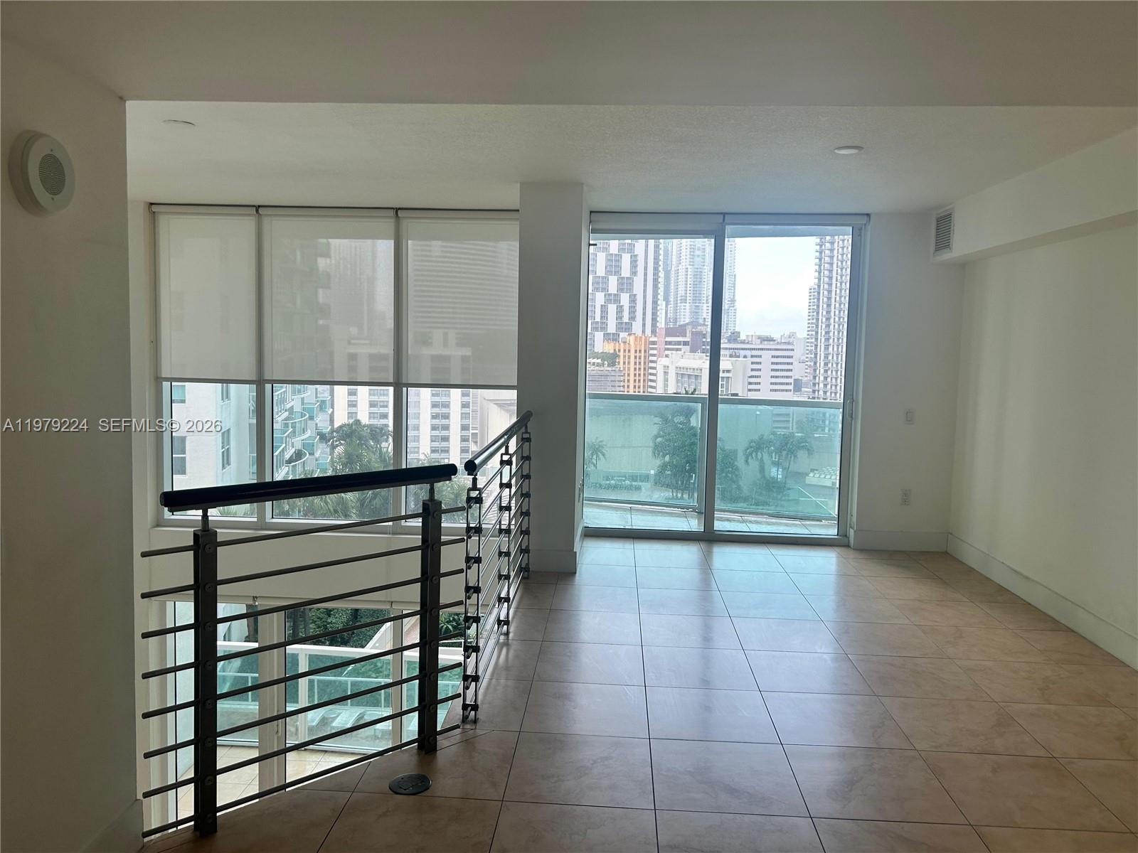 41 SE 5th St #907 Miami, FL 33131