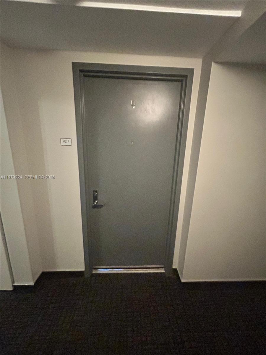 41 SE 5th St #907 Miami, FL 33131