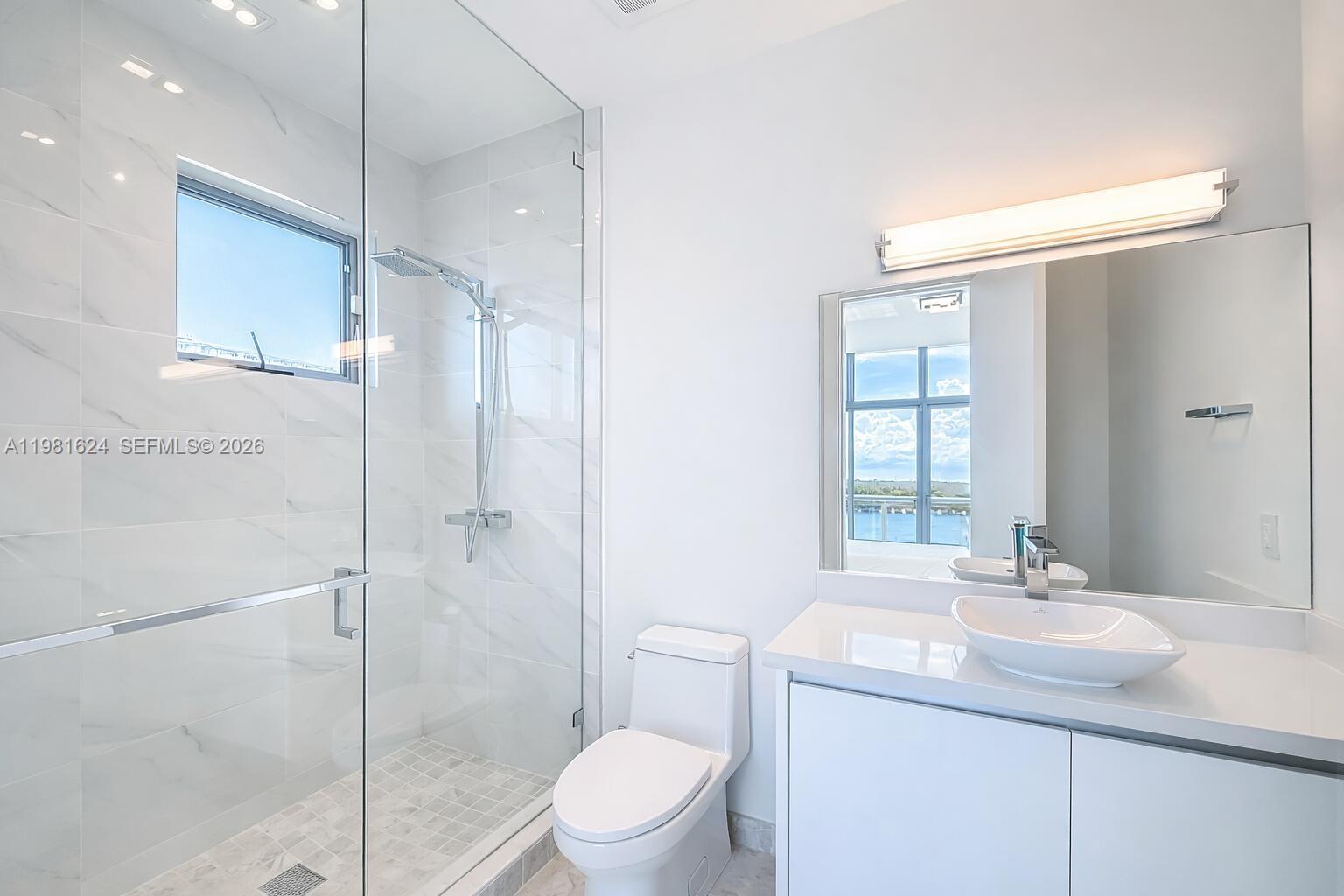 2890 N Ocean Dr Hollywood, FL 33019