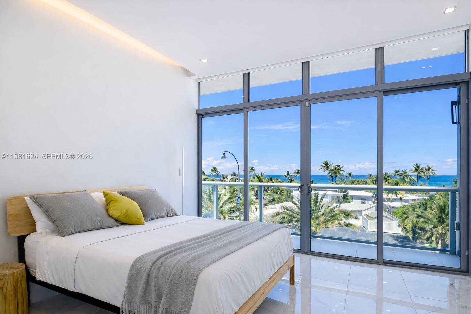 2890 N Ocean Dr Hollywood, FL 33019