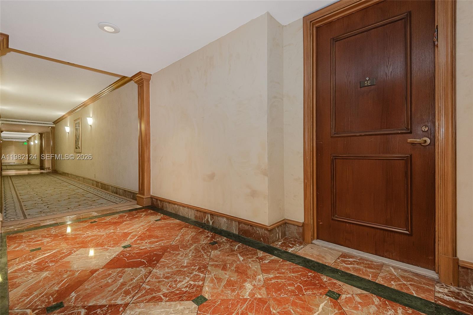 19707 E Turnberry Way #5E Aventura, FL 33180