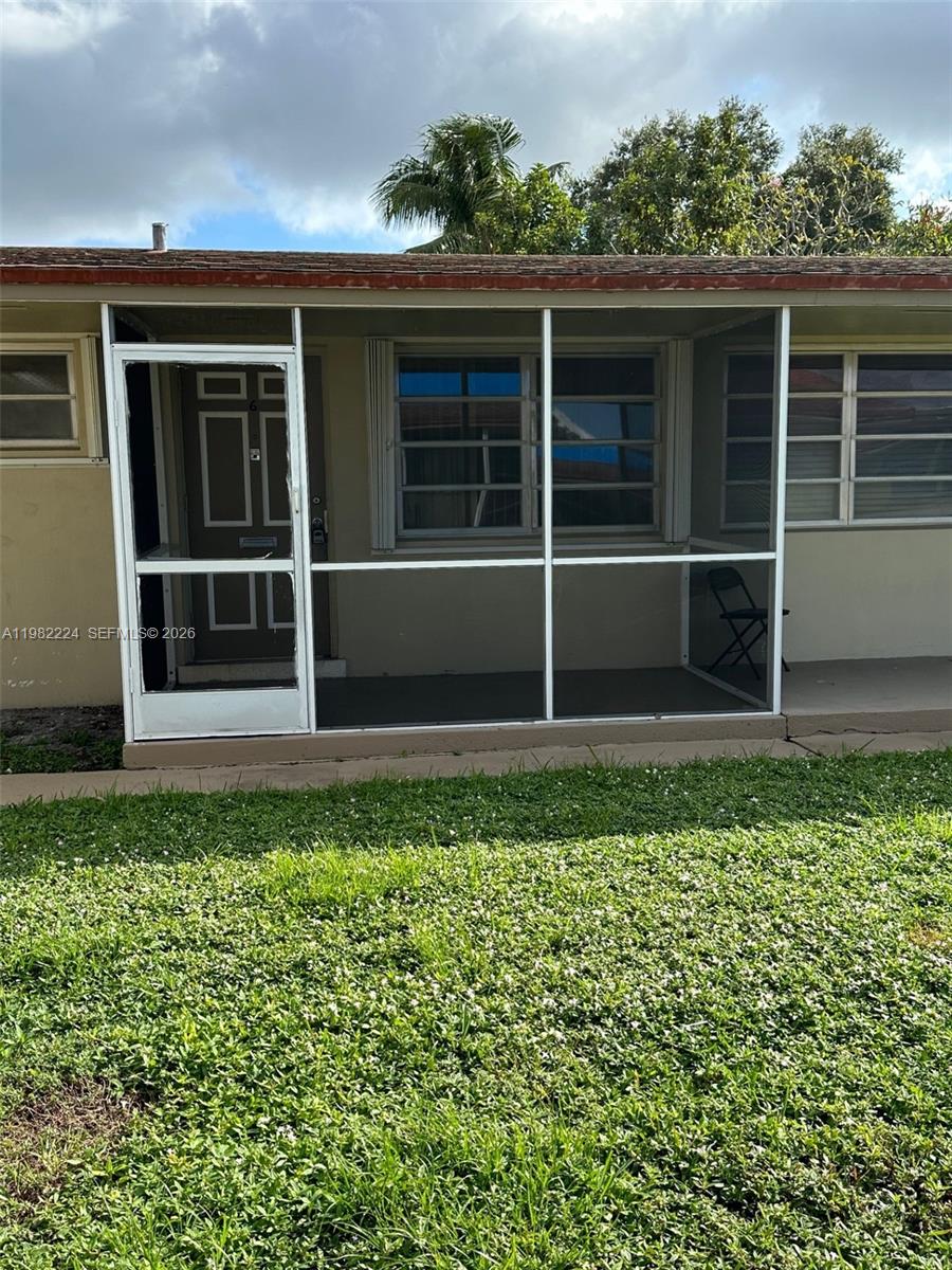 2319 Jackson St #6 Hollywood, FL 33020