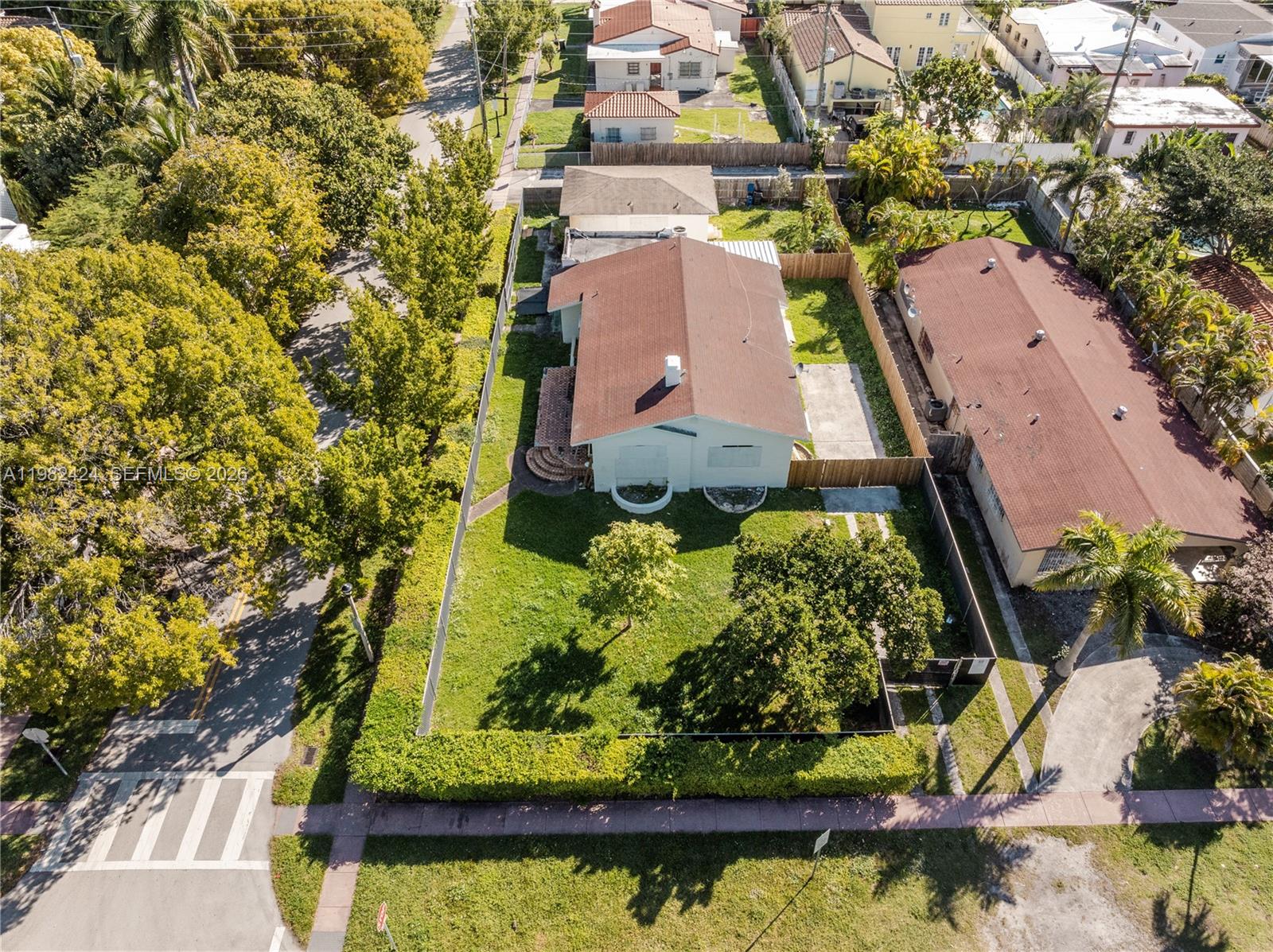 1255 Lenox Ave Miami Beach, FL 33139