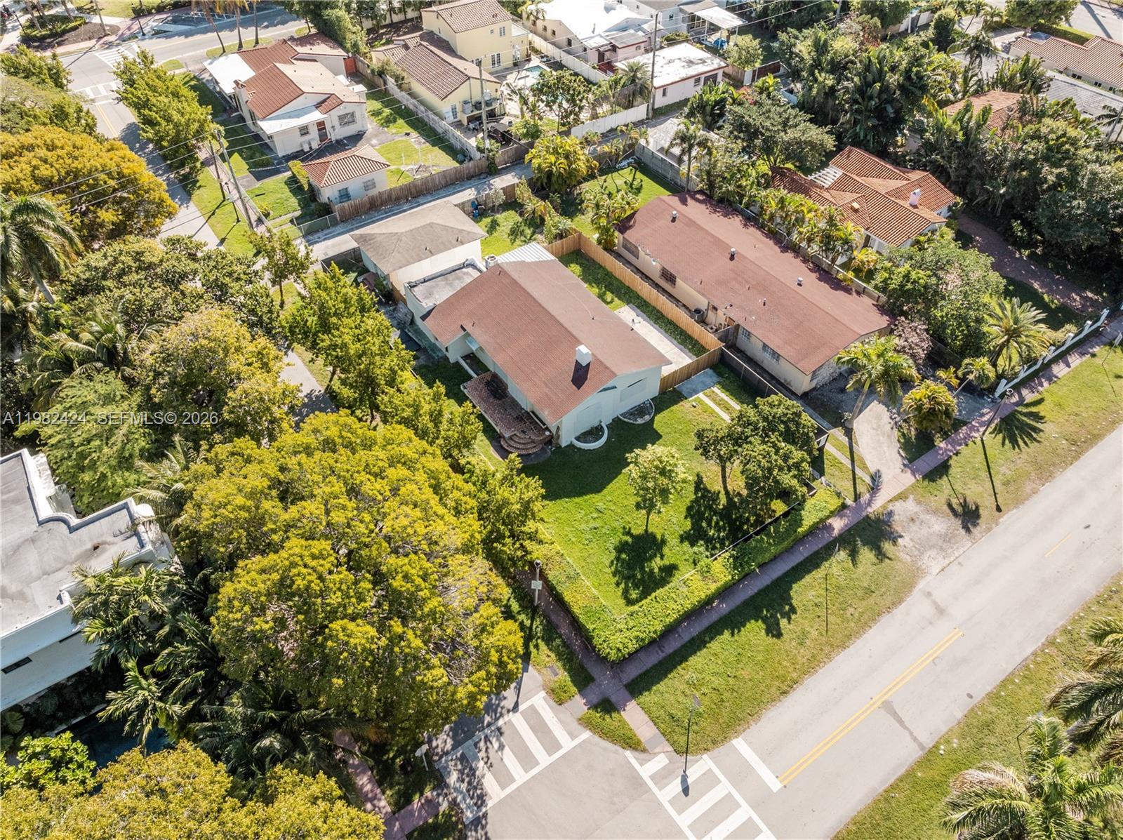 1255 Lenox Ave Miami Beach, FL 33139