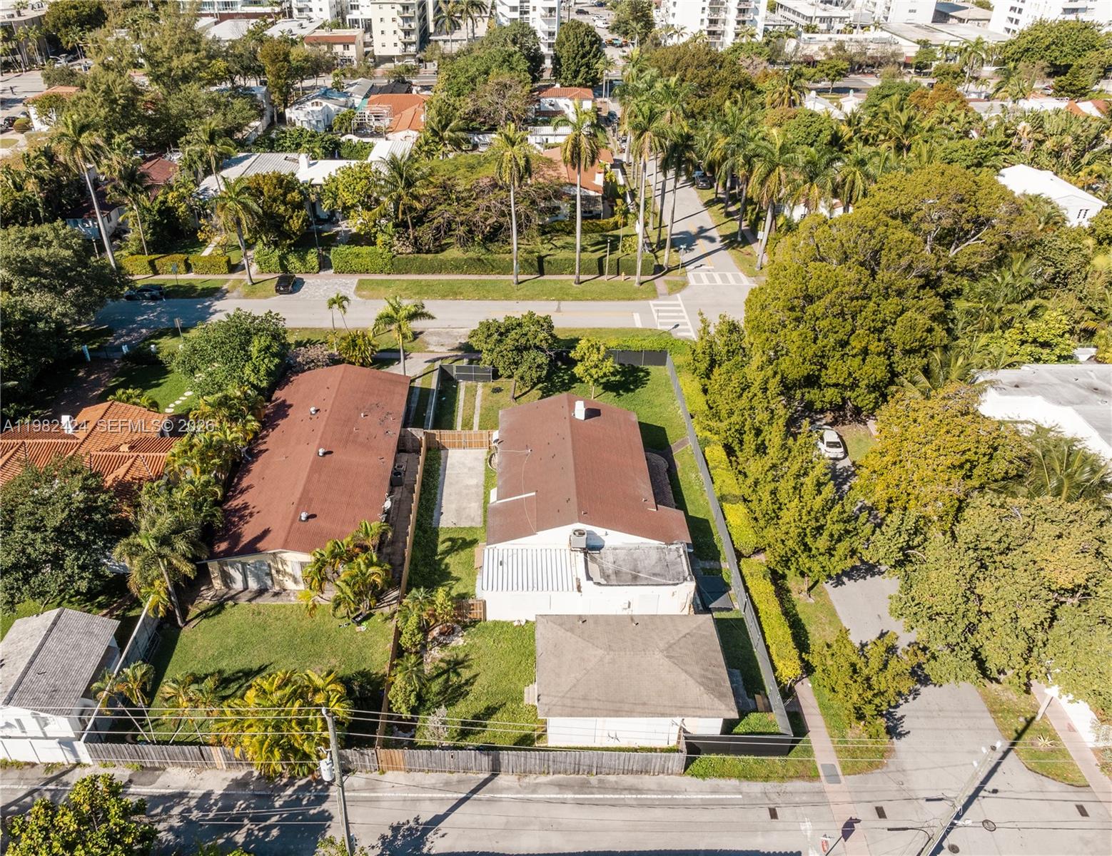 1255 Lenox Ave Miami Beach, FL 33139