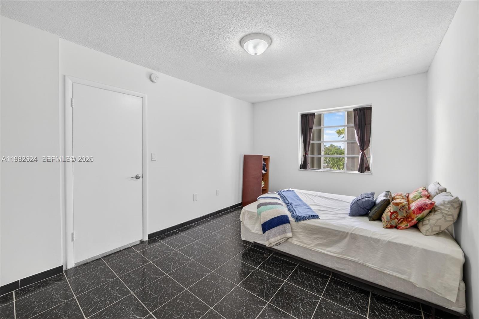 3181 SW 13th St #416 Miami, FL 33145