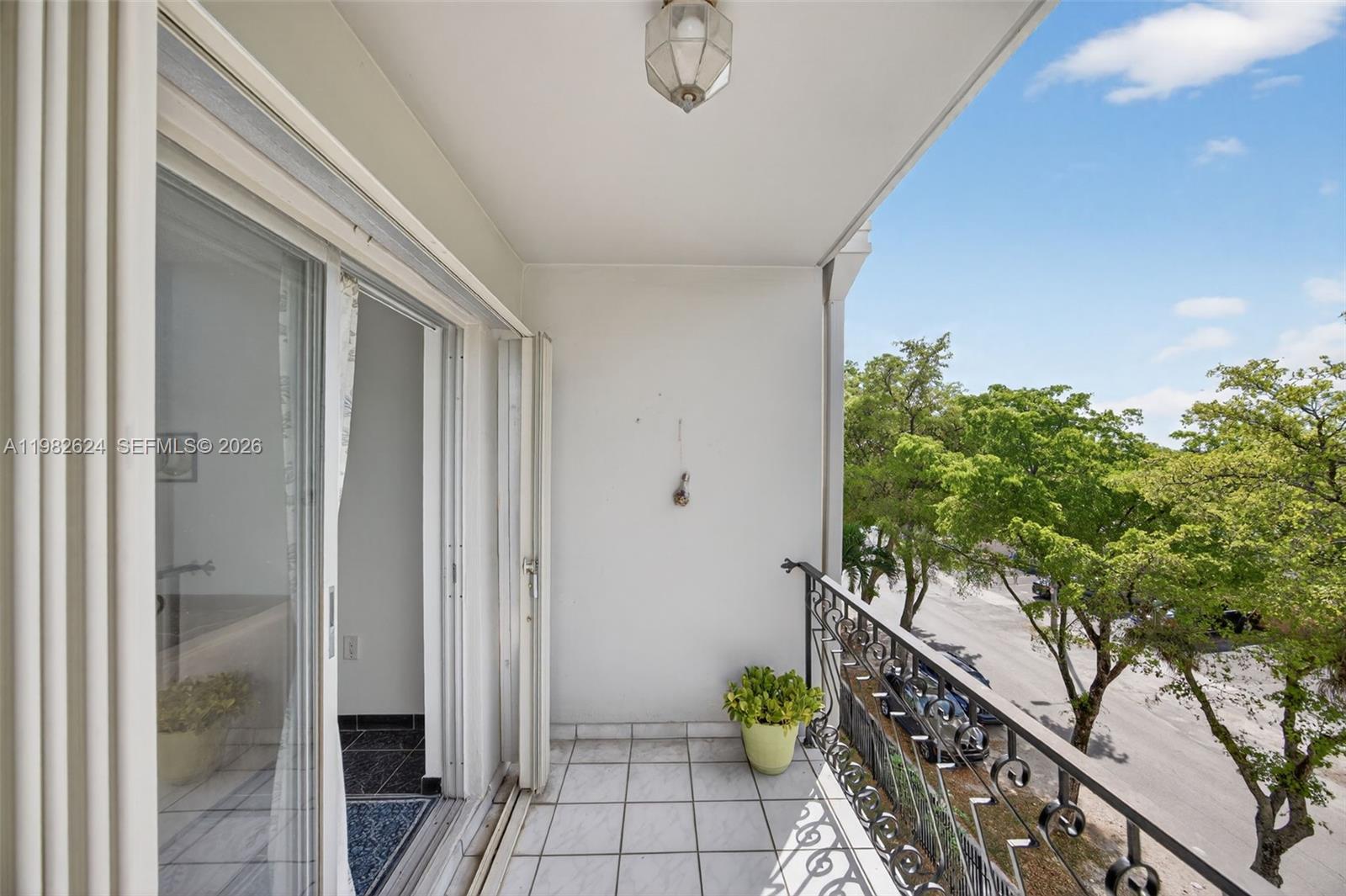 3181 SW 13th St #416 Miami, FL 33145