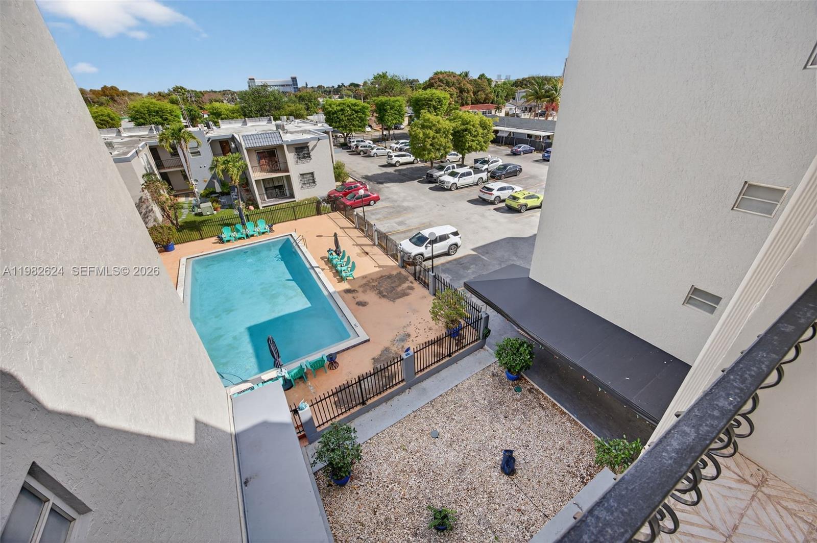 3181 SW 13th St #416 Miami, FL 33145