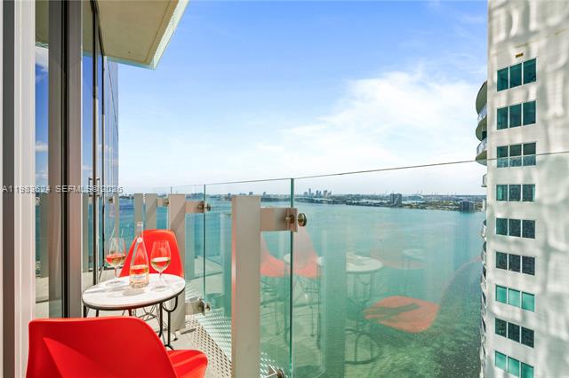 700 NE 26th Ter #2404 Miami, FL 33137