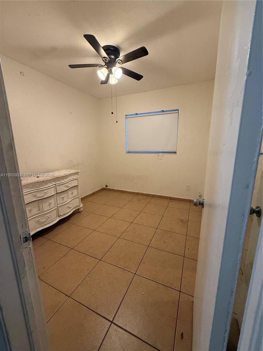 1541 NE 205th Ter Miami, FL 33179