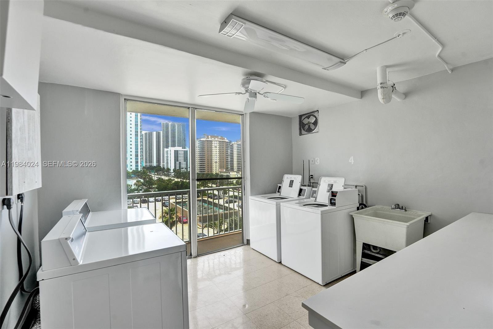 1985 S Ocean Dr #21K Hallandale Beach, FL 33009