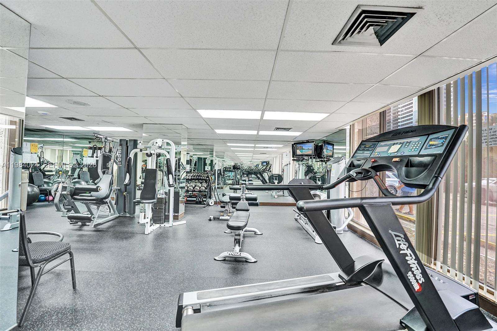 1985 S Ocean Dr #21K Hallandale Beach, FL 33009