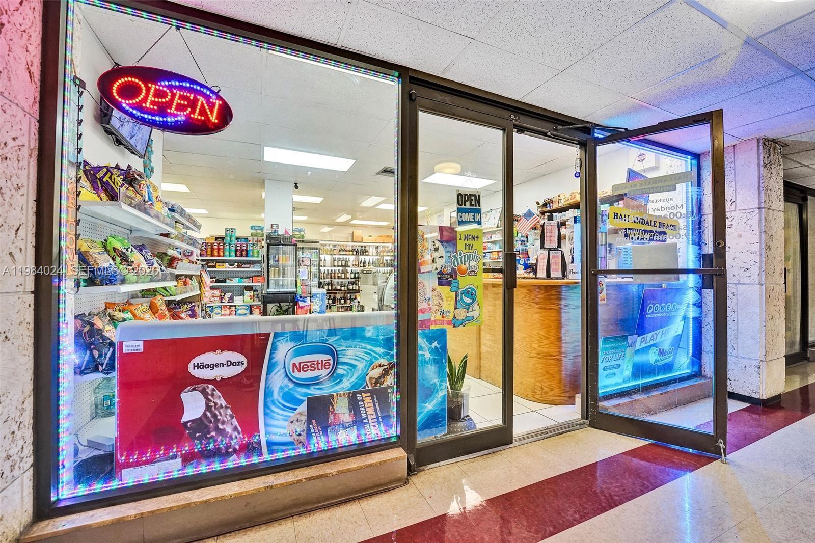 1985 S Ocean Dr #21K Hallandale Beach, FL 33009