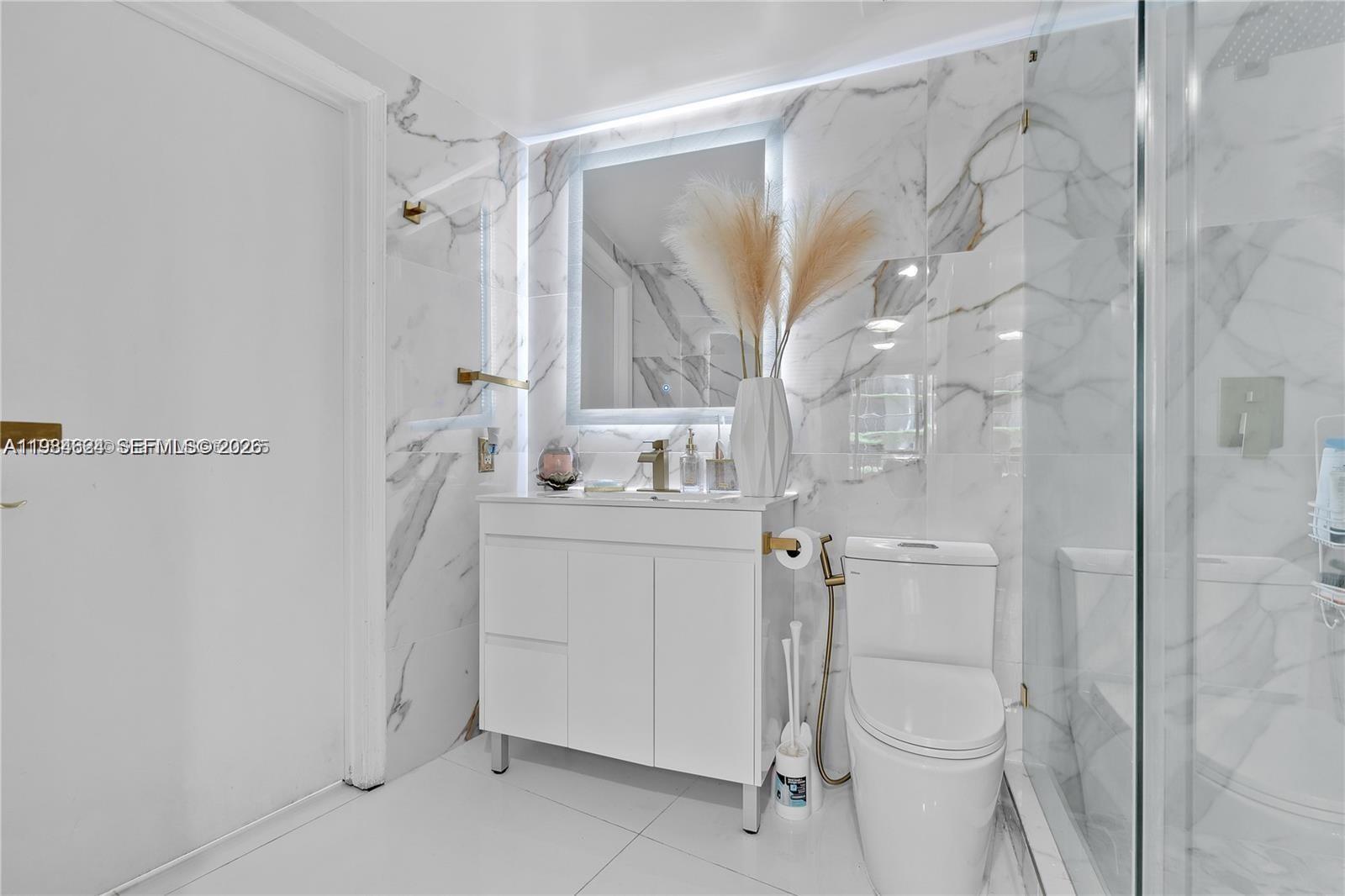 1750 N Bayshore Dr #1709 Miami, FL 33132