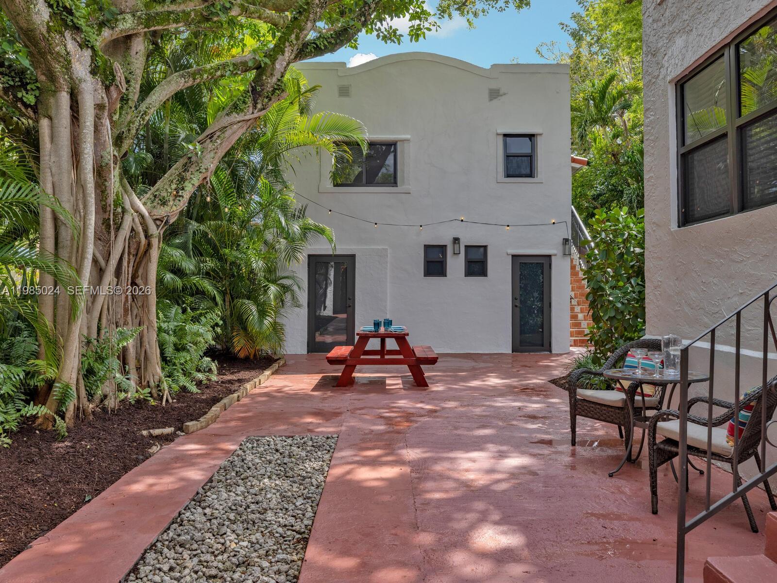 144 NE 91st St Miami Shores, FL 33138