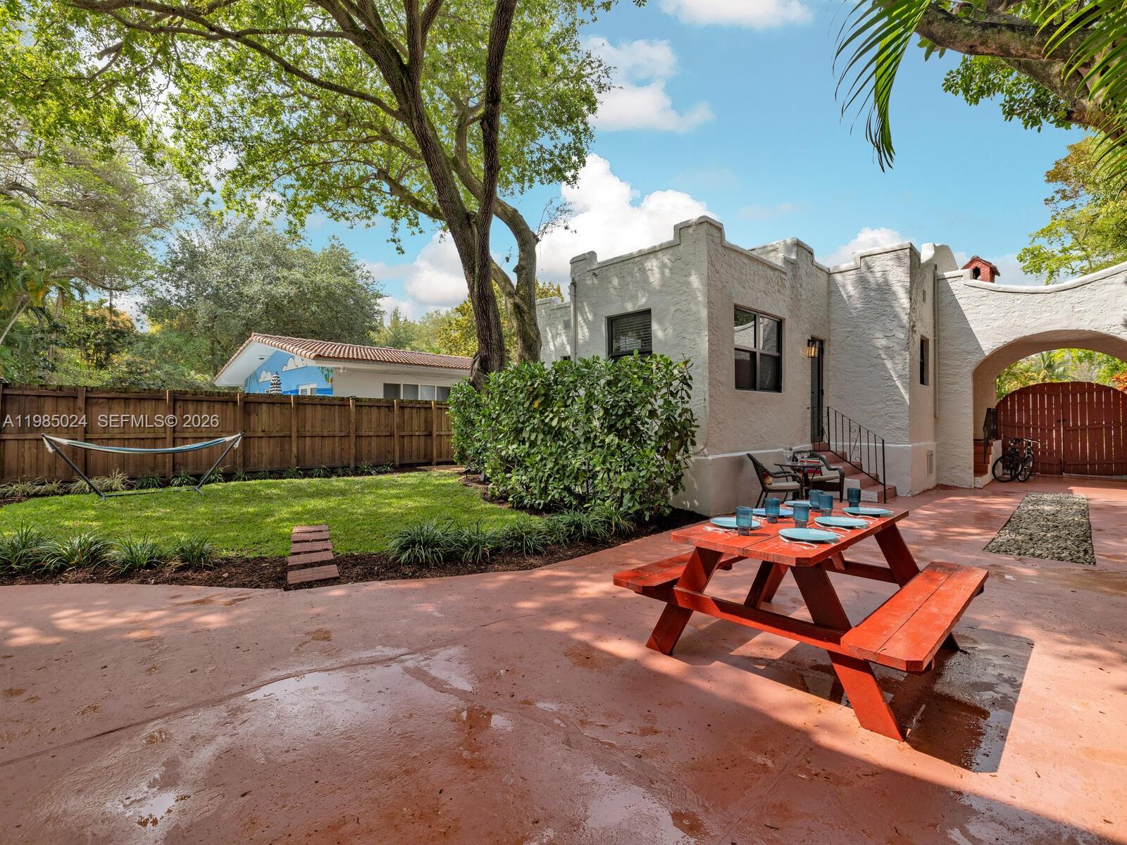 144 NE 91st St Miami Shores, FL 33138