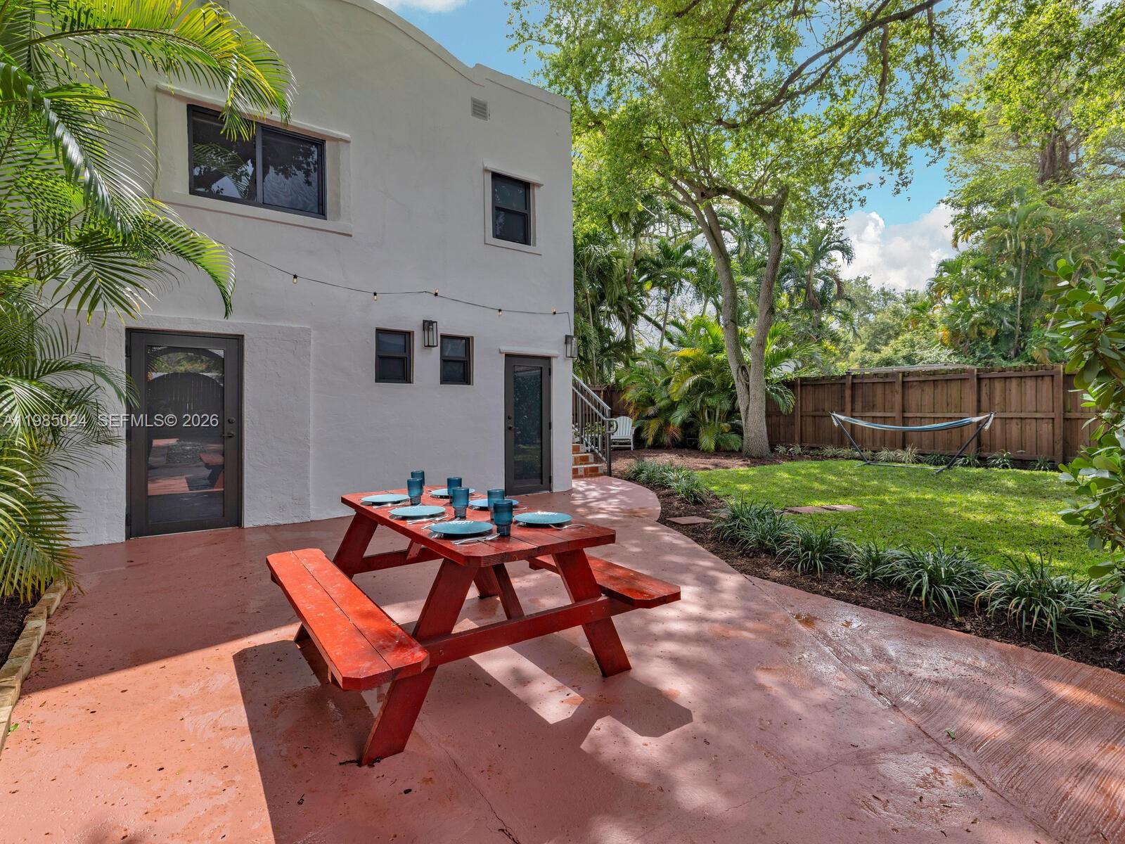 144 NE 91st St Miami Shores, FL 33138