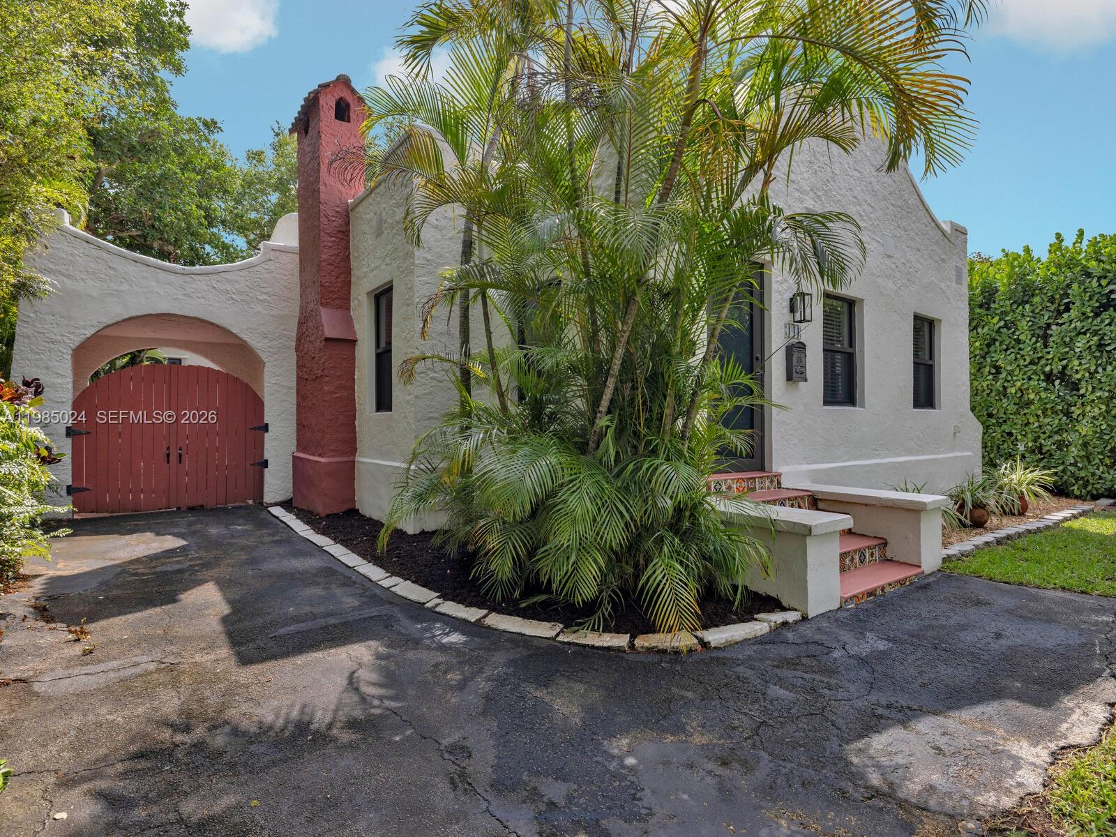 144 NE 91st St Miami Shores, FL 33138