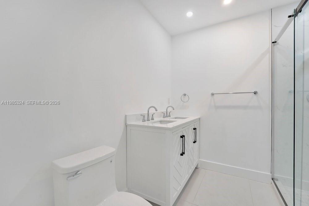 4053 SW 8th St Plantation, FL 33317