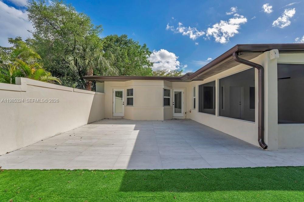 4053 SW 8th St Plantation, FL 33317