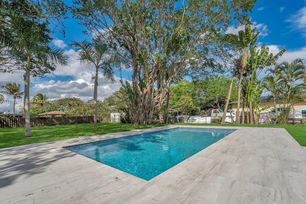 4053 SW 8th St Plantation, FL 33317