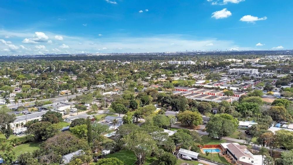 4053 SW 8th St Plantation, FL 33317