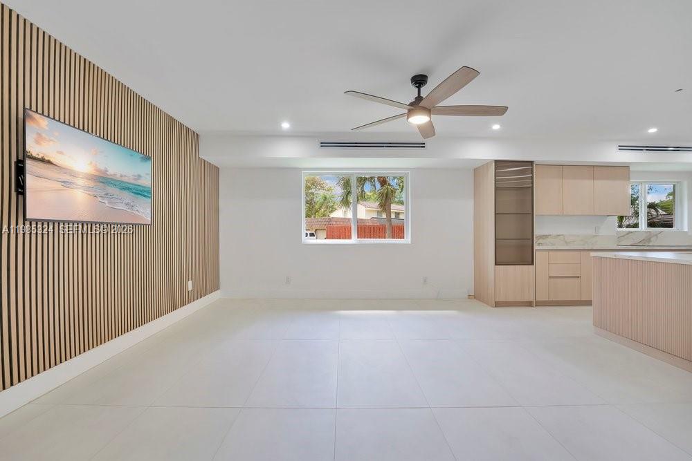 4053 SW 8th St Plantation, FL 33317