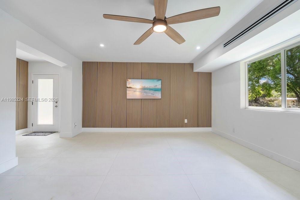 4053 SW 8th St Plantation, FL 33317