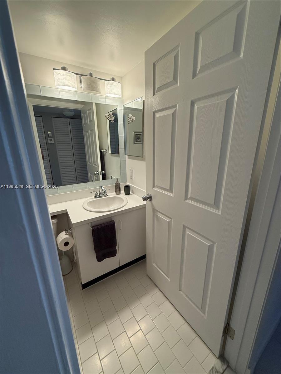 609 Waterside Dr #609 Hypoluxo, FL 33462