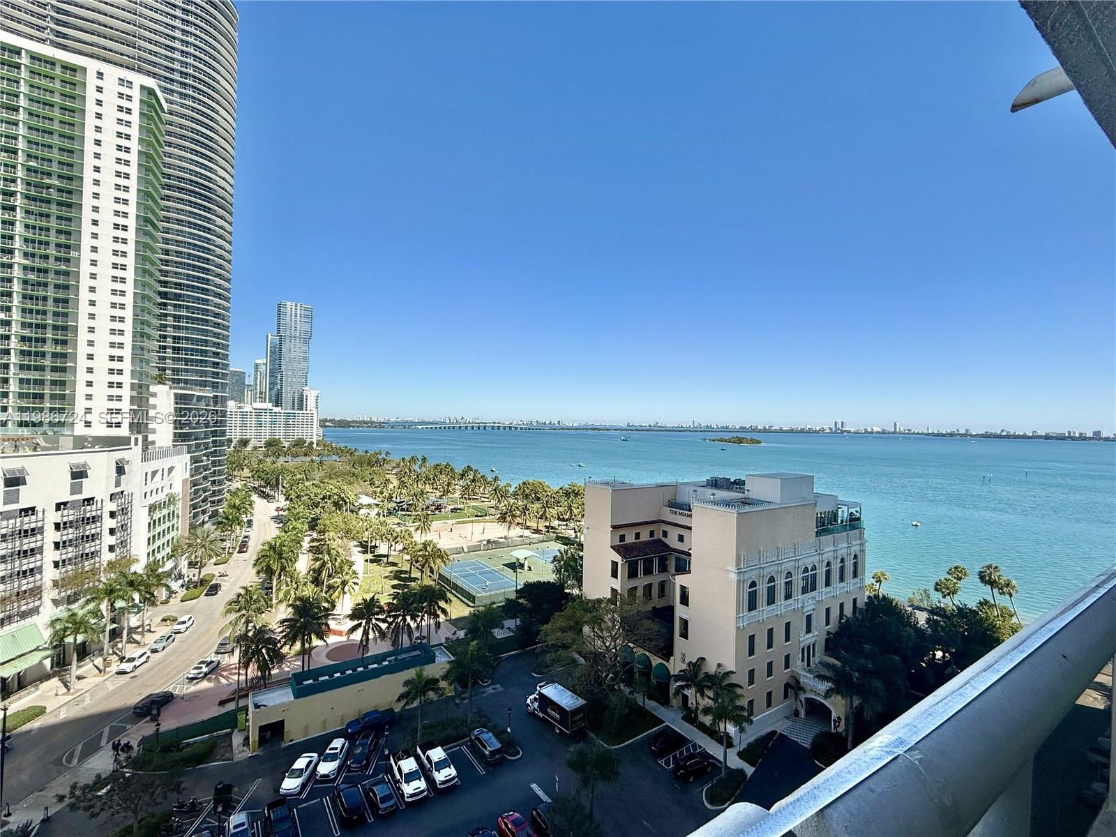 1717 Bayshore Dr Apt #A-1548 Miami, FL 33131