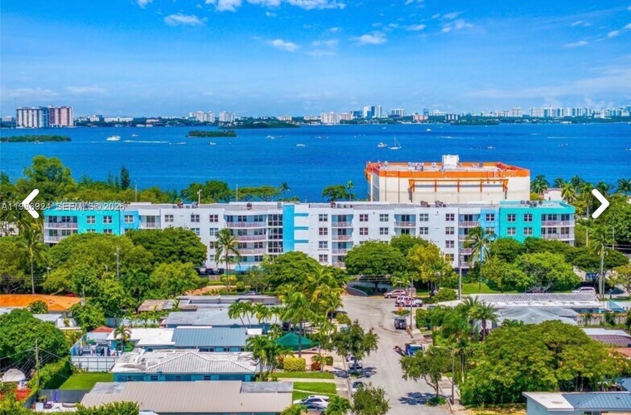 1555 N Treasure Dr #509