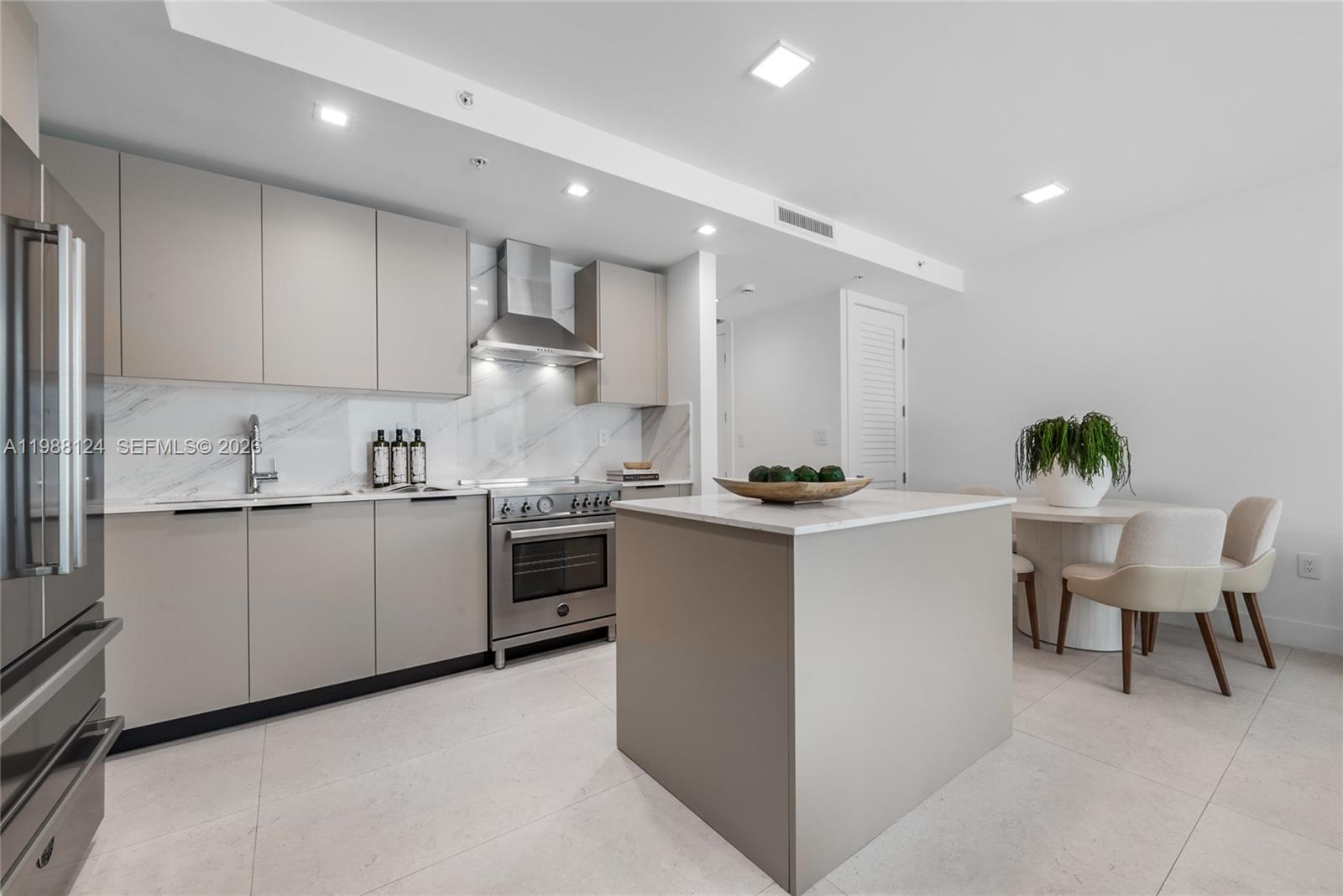 721 SW 11th St #E Miami, FL 33129