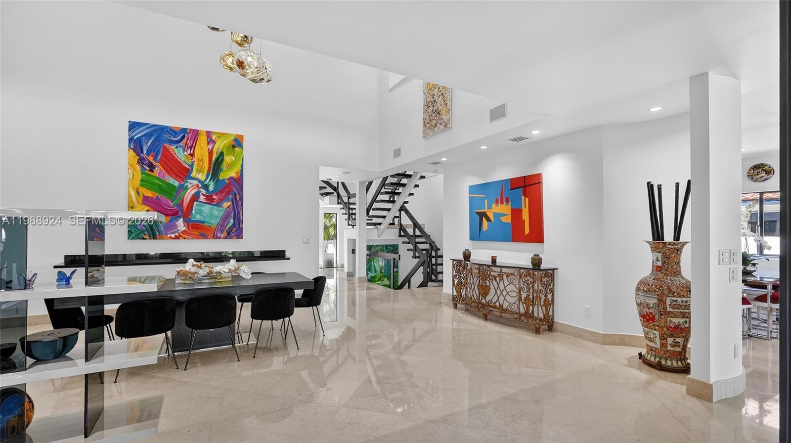 2000 S Bayshore Dr #24 Miami, FL 33133