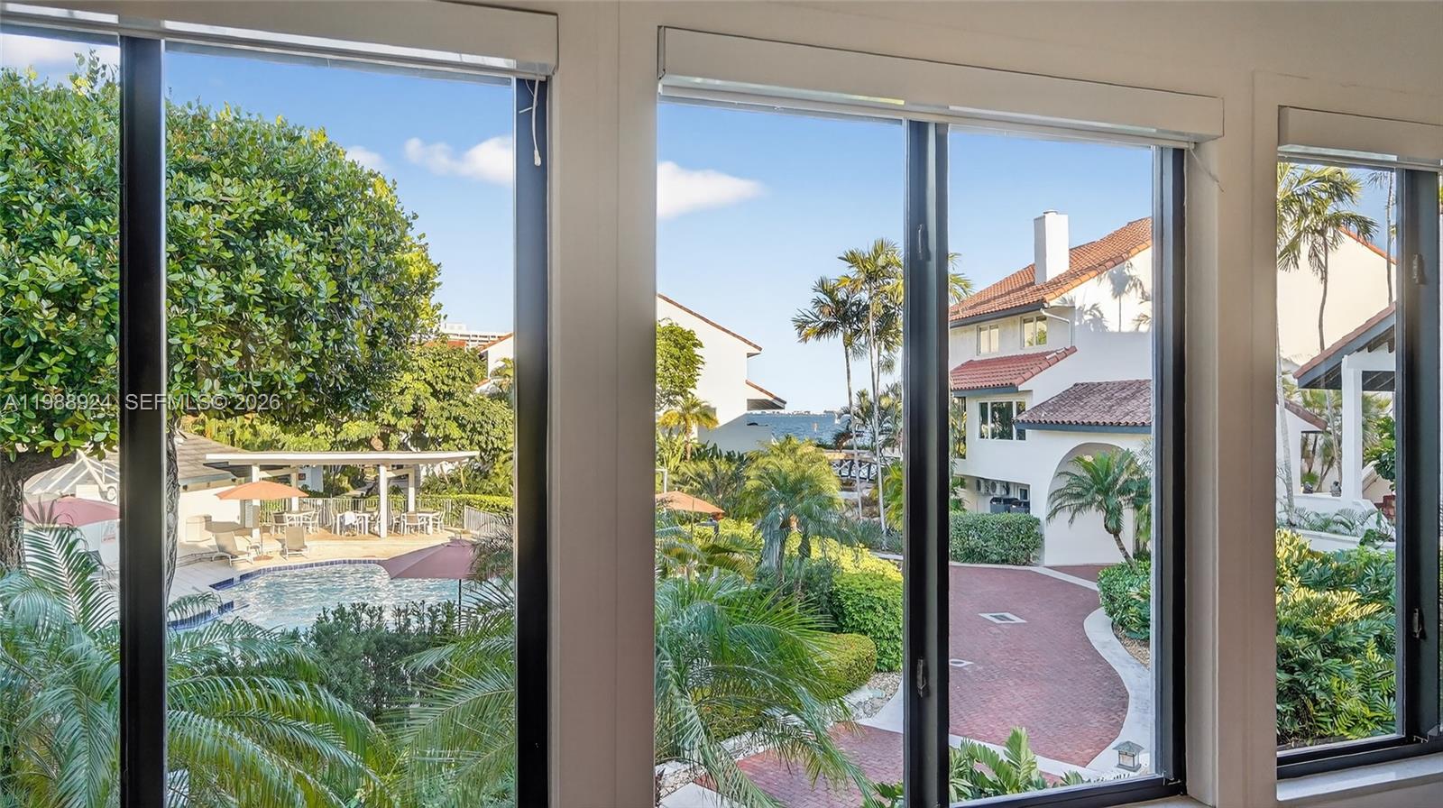 2000 S Bayshore Dr #24 Miami, FL 33133