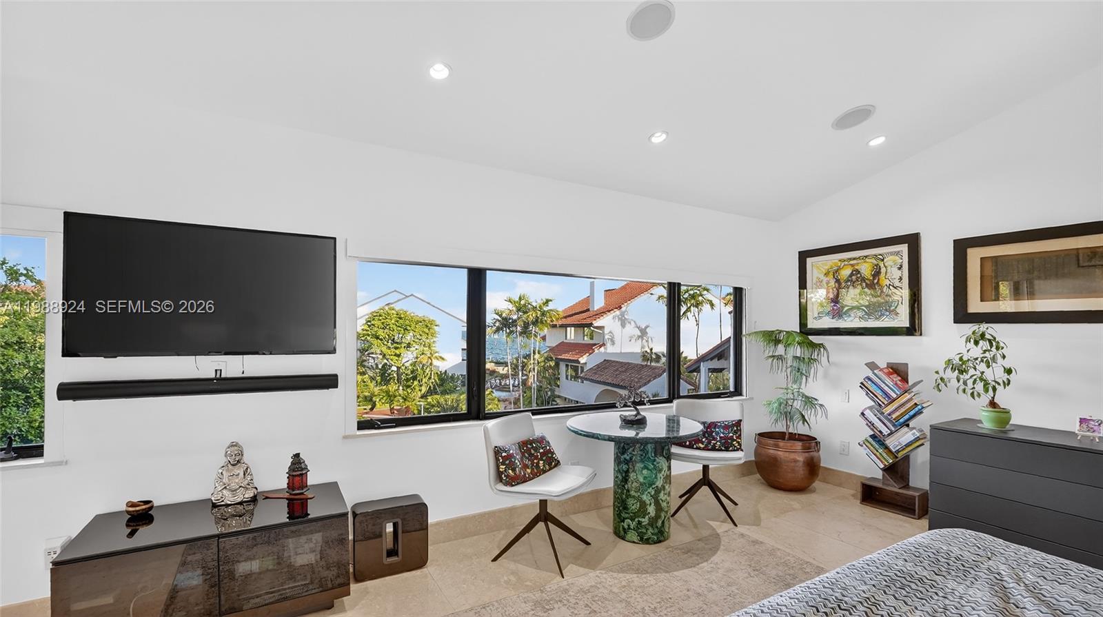 2000 S Bayshore Dr #24 Miami, FL 33133