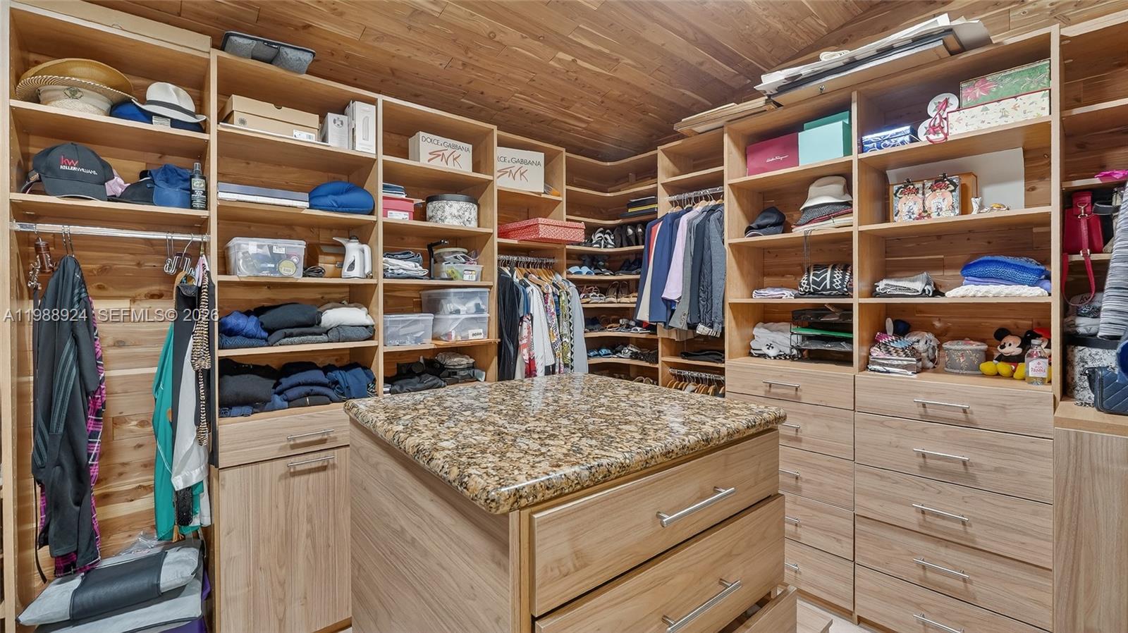 2000 S Bayshore Dr #24 Miami, FL 33133