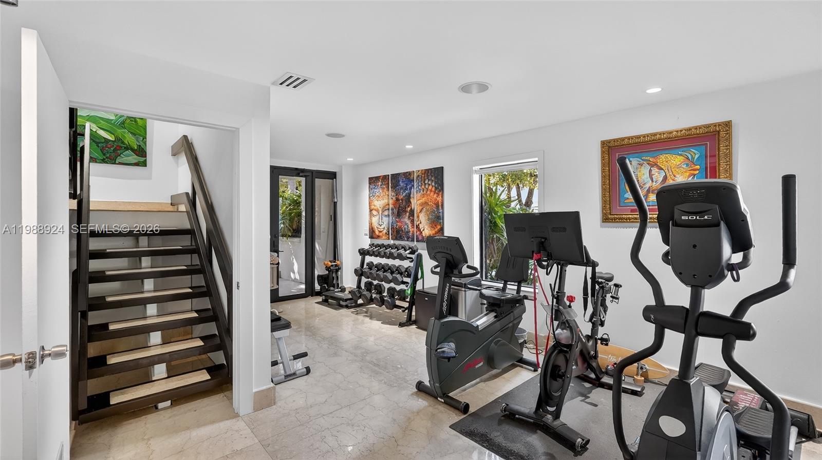 2000 S Bayshore Dr #24 Miami, FL 33133