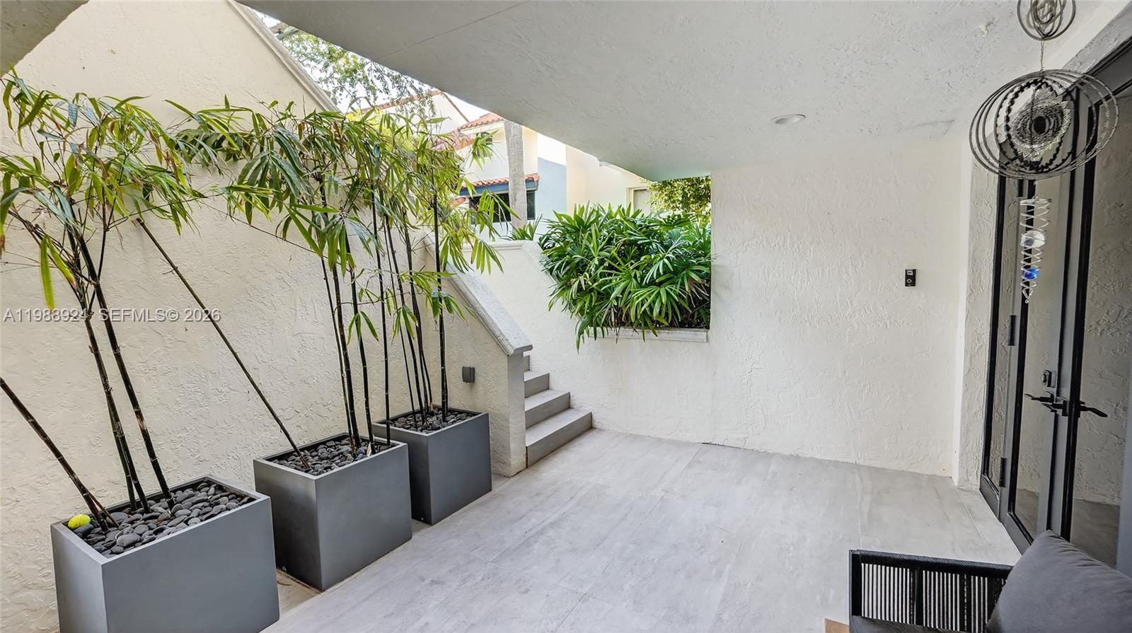 2000 S Bayshore Dr #24 Miami, FL 33133