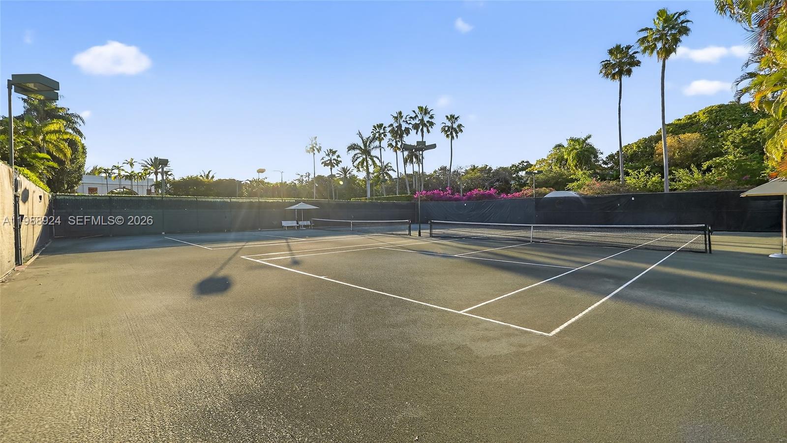 2000 S Bayshore Dr #24 Miami, FL 33133