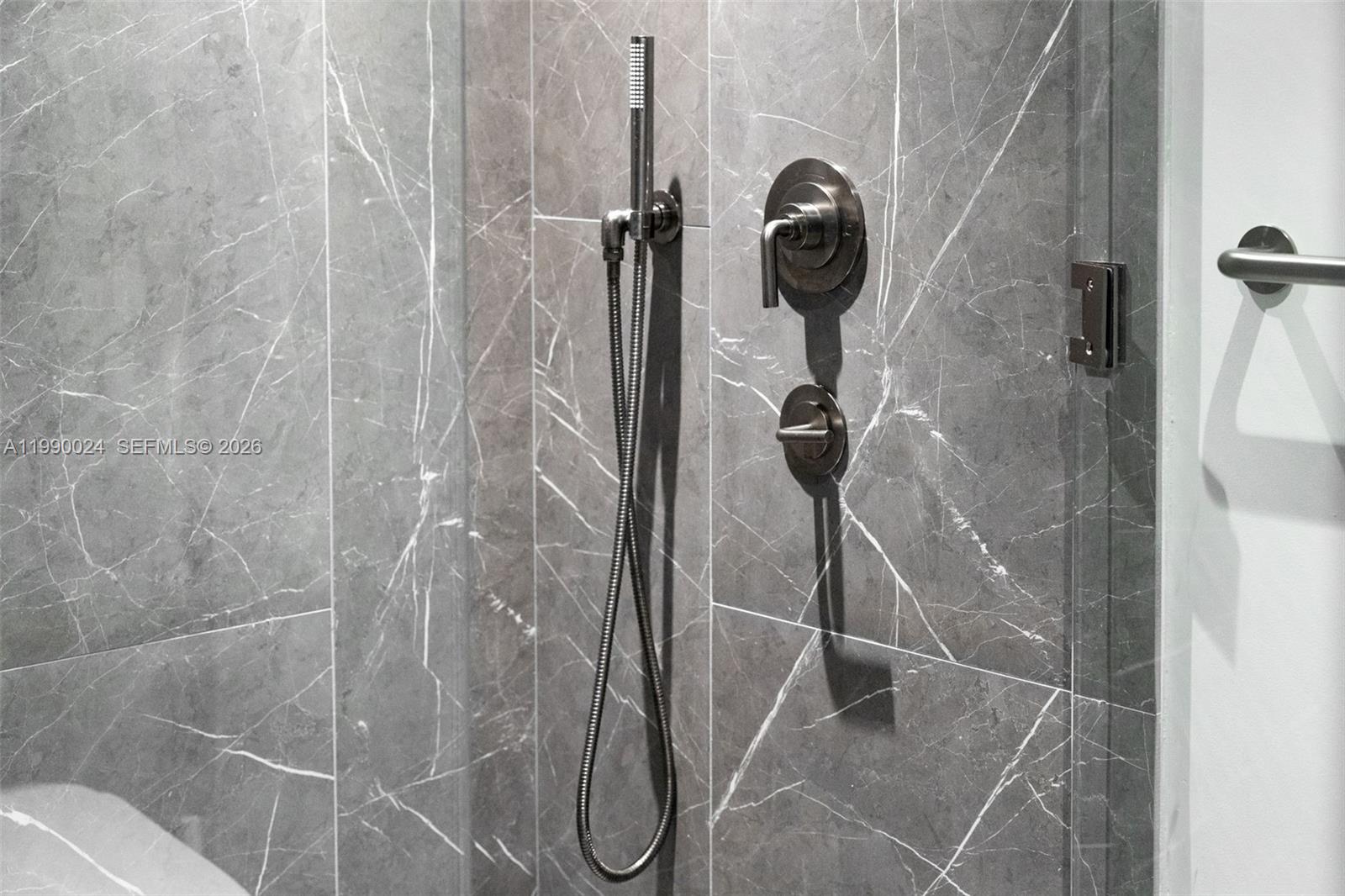 20 NE 11th St #2306A Miami, FL 33132