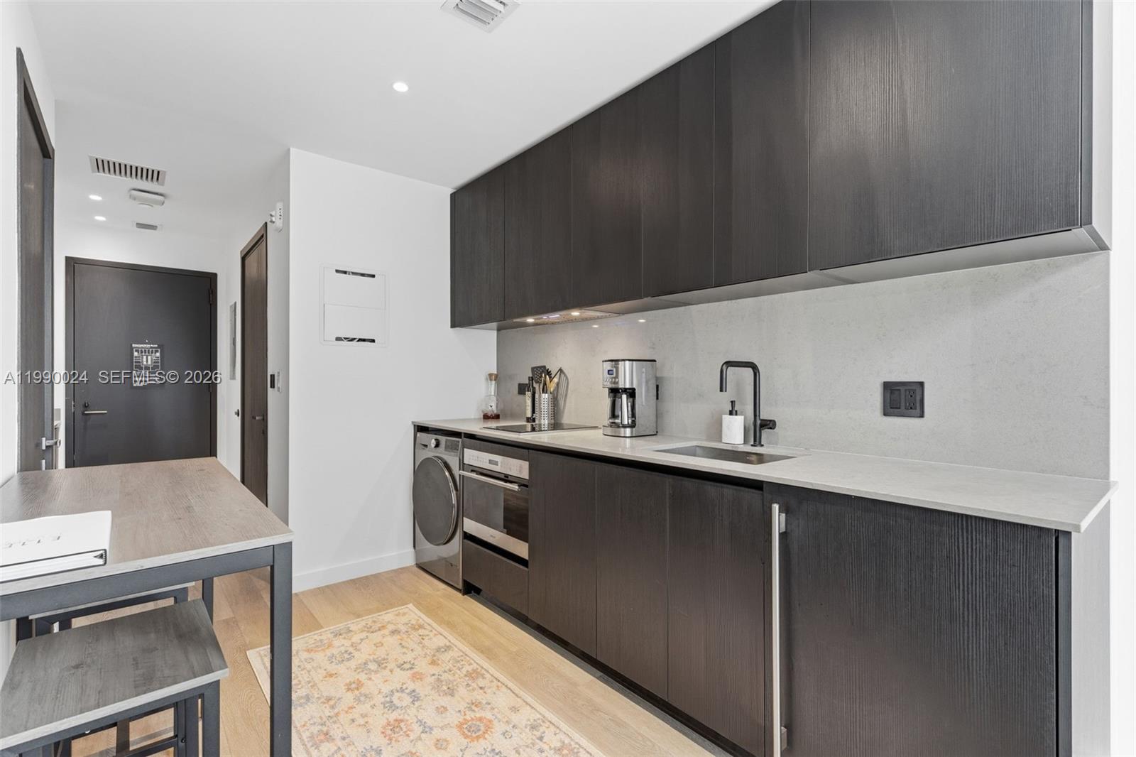 20 NE 11th St #2306A Miami, FL 33132