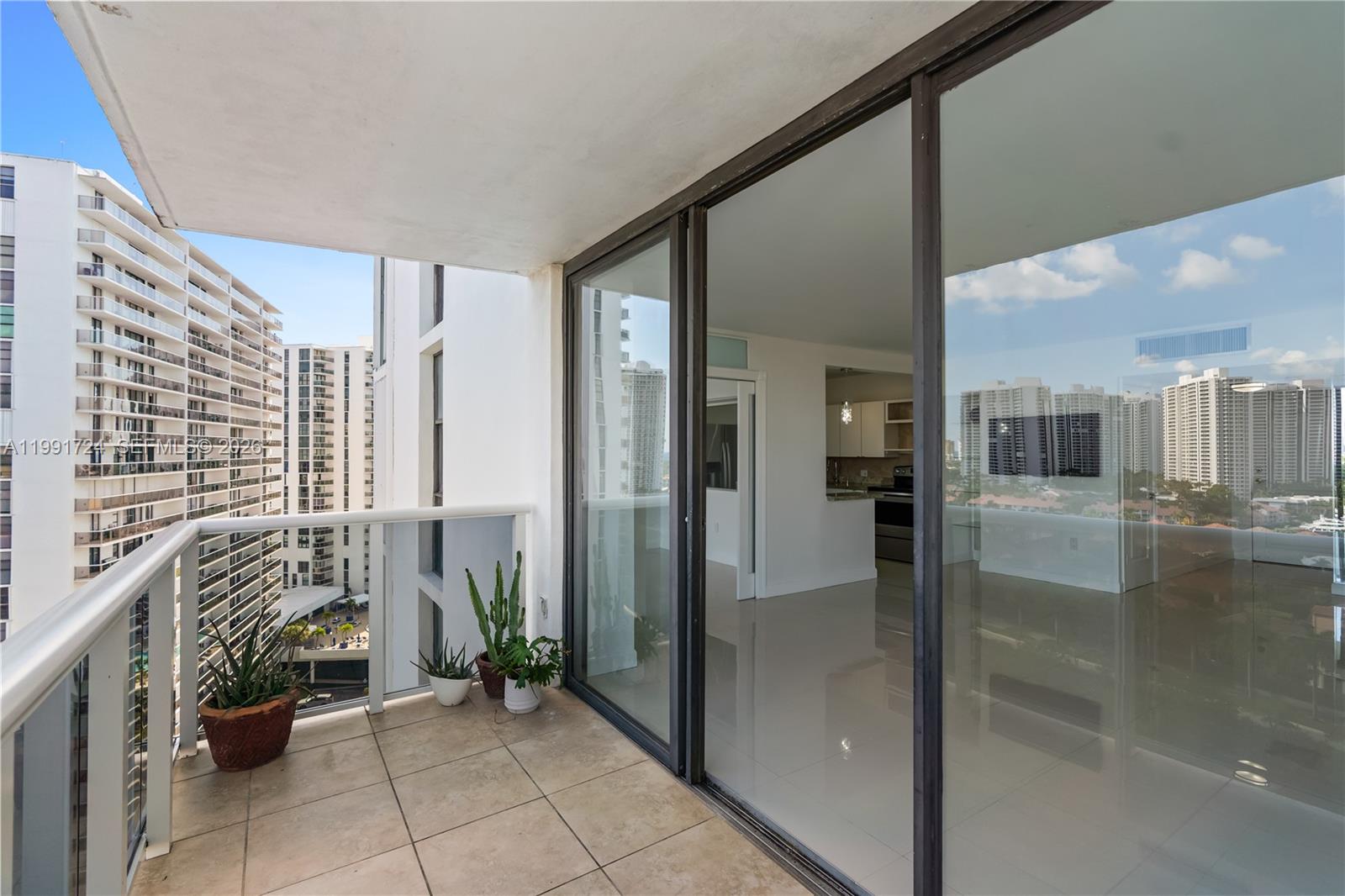 3675 N Country Clb Dr #1501 Aventura, FL 33180