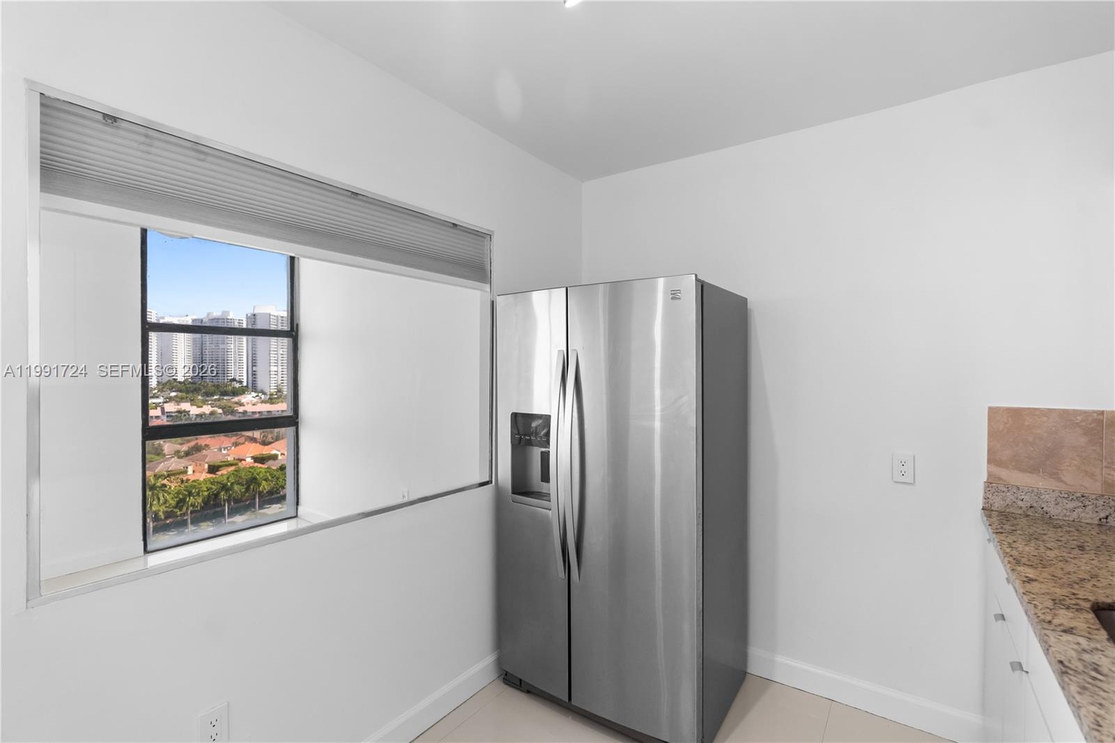 3675 N Country Clb Dr #1501 Aventura, FL 33180